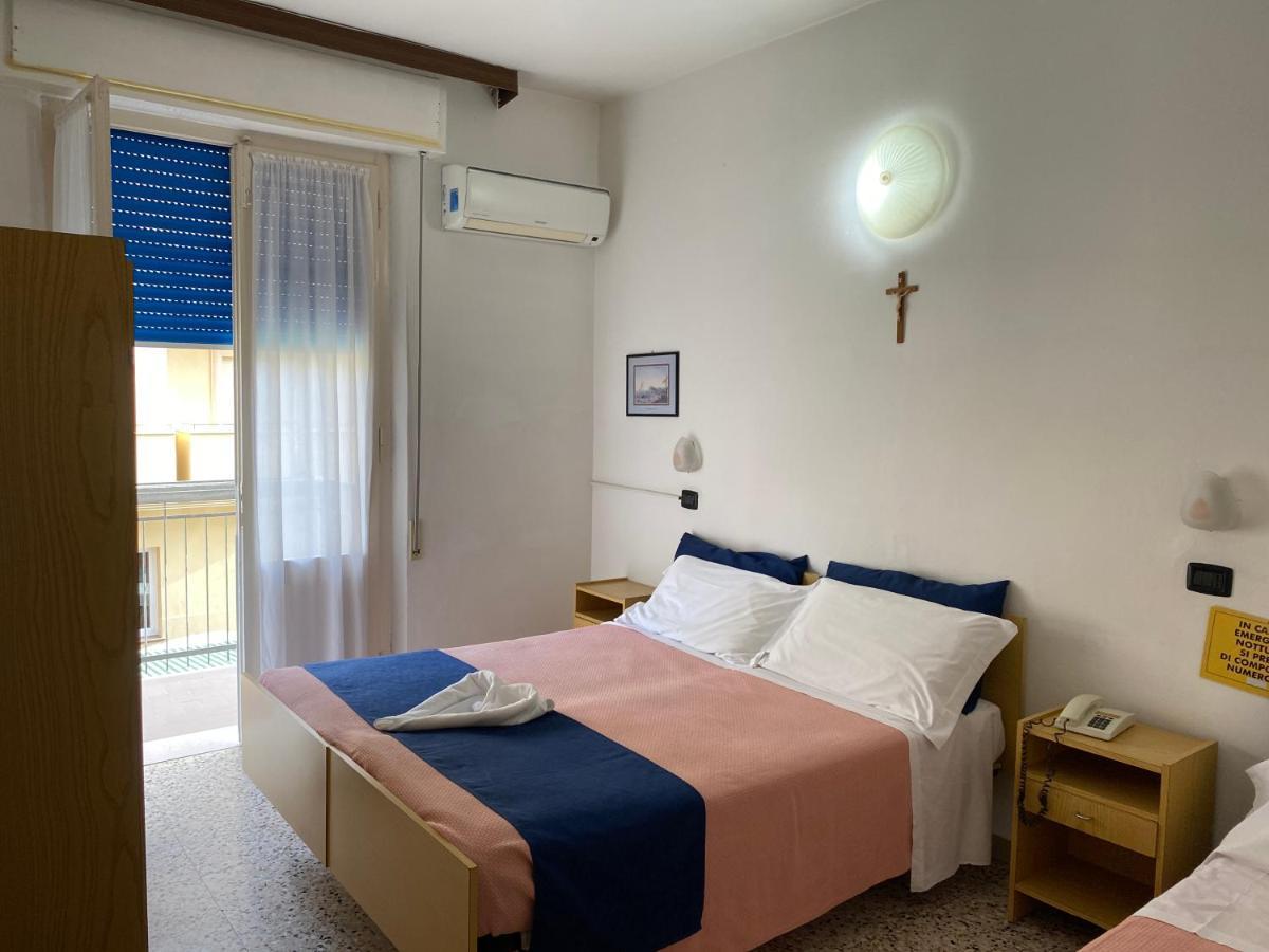 Dea Della Salute Hotel Bellaria-Igea Marina Esterno foto