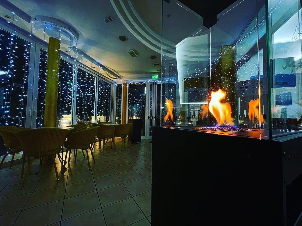 Dea Della Salute Hotel Bellaria-Igea Marina Esterno foto