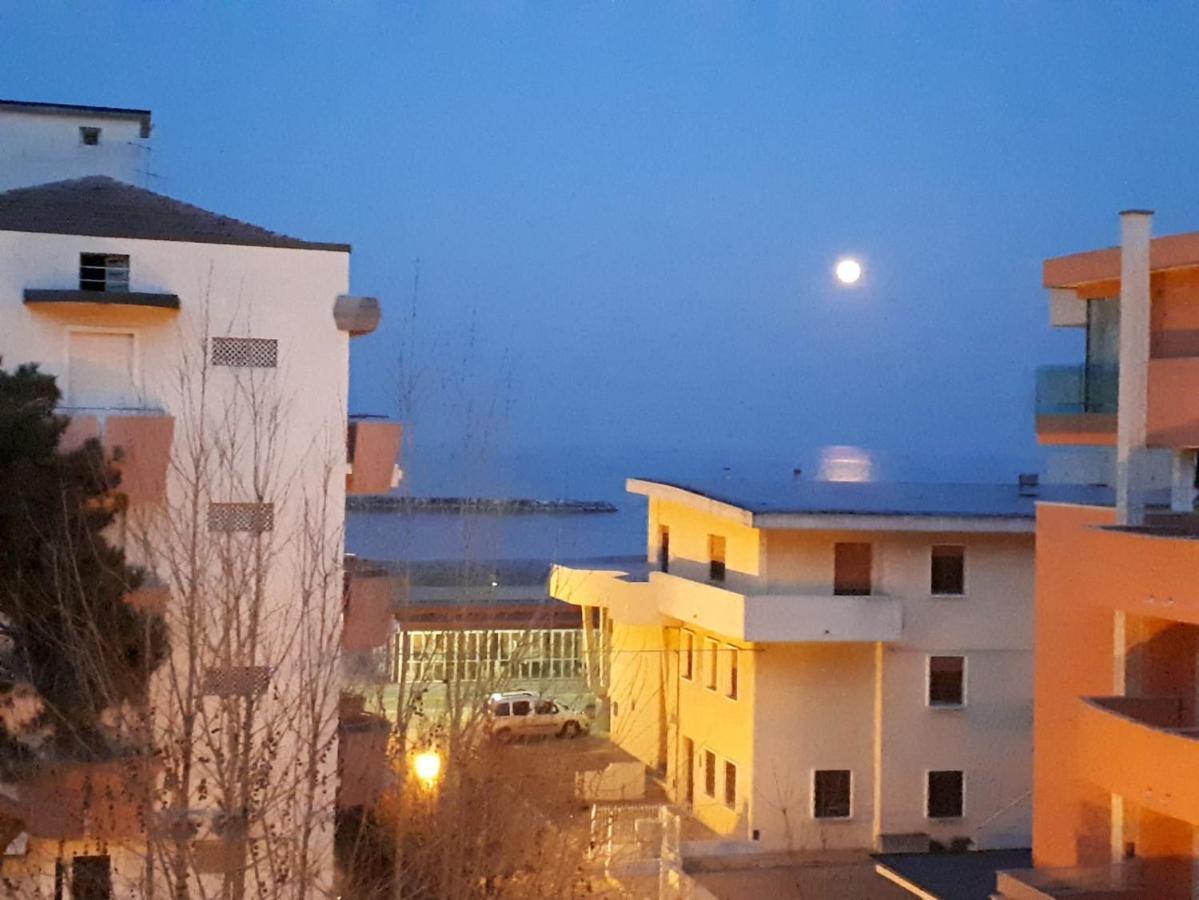 Dea Della Salute Hotel Bellaria-Igea Marina Esterno foto