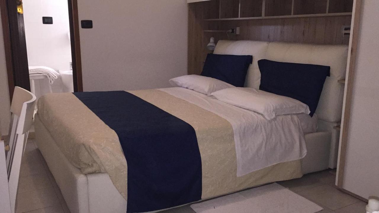 Dea Della Salute Hotel Bellaria-Igea Marina Esterno foto