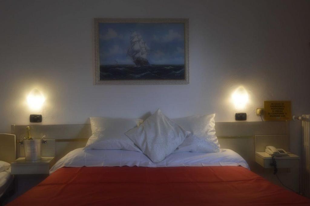 Dea Della Salute Hotel Bellaria-Igea Marina Esterno foto