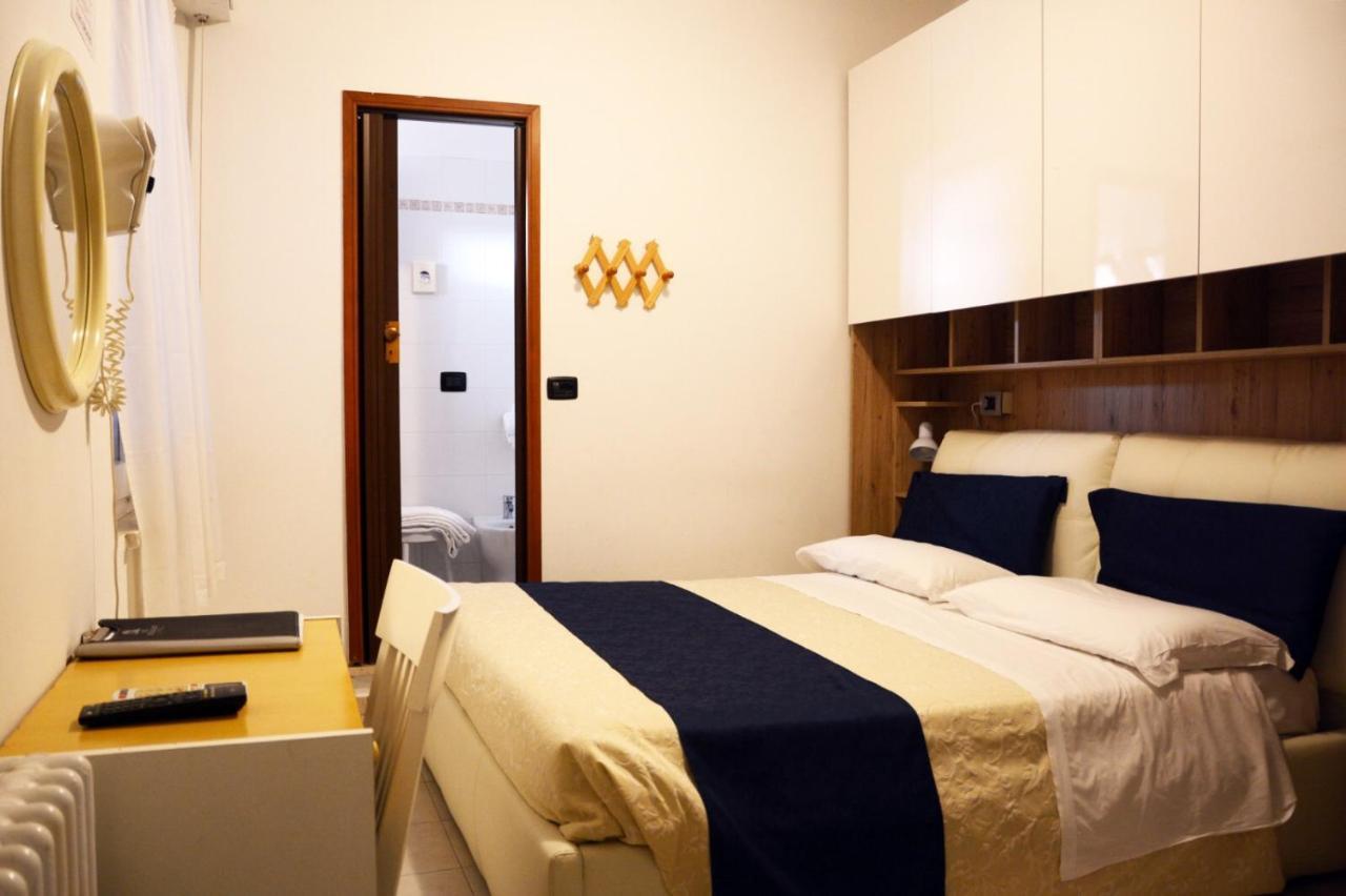 Dea Della Salute Hotel Bellaria-Igea Marina Esterno foto