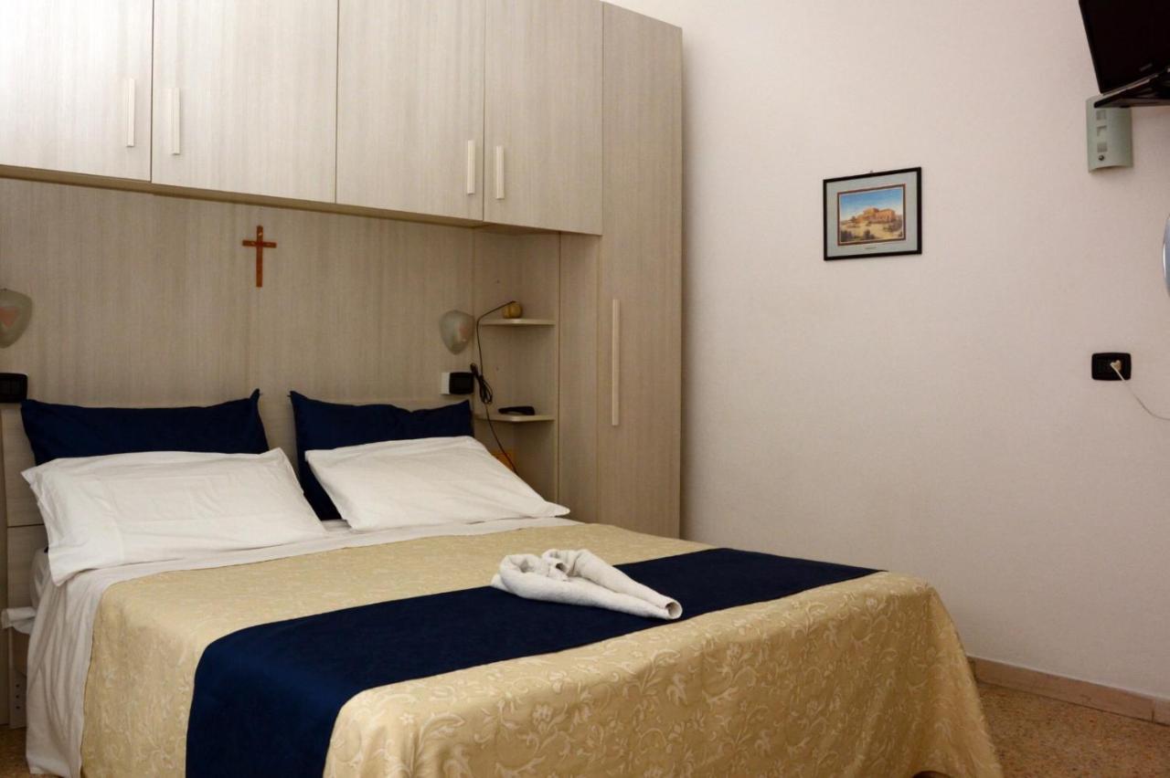 Dea Della Salute Hotel Bellaria-Igea Marina Esterno foto