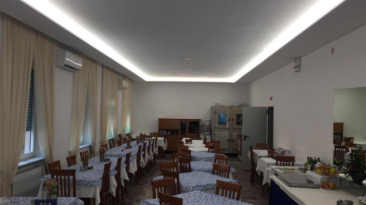 Dea Della Salute Hotel Bellaria-Igea Marina Esterno foto