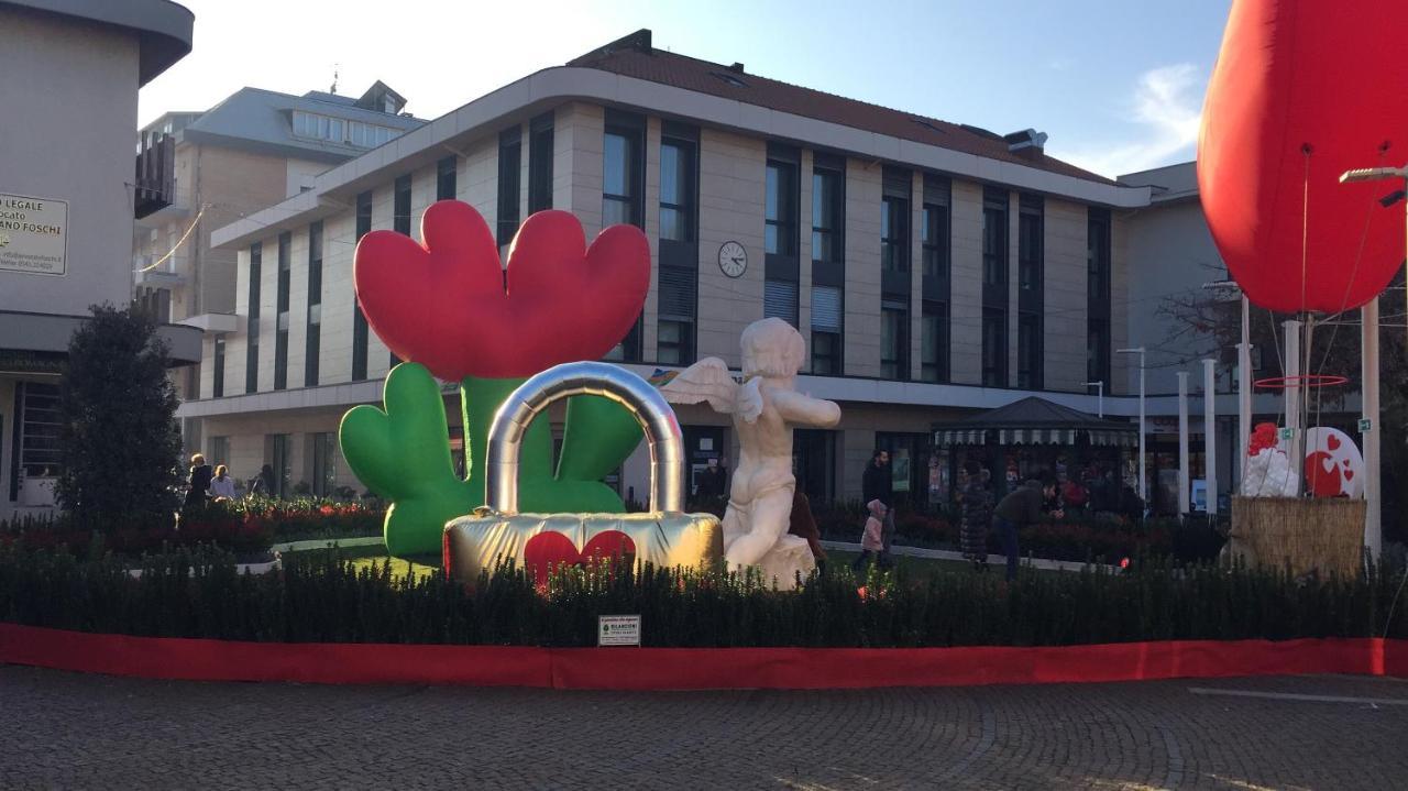 Dea Della Salute Hotel Bellaria-Igea Marina Esterno foto