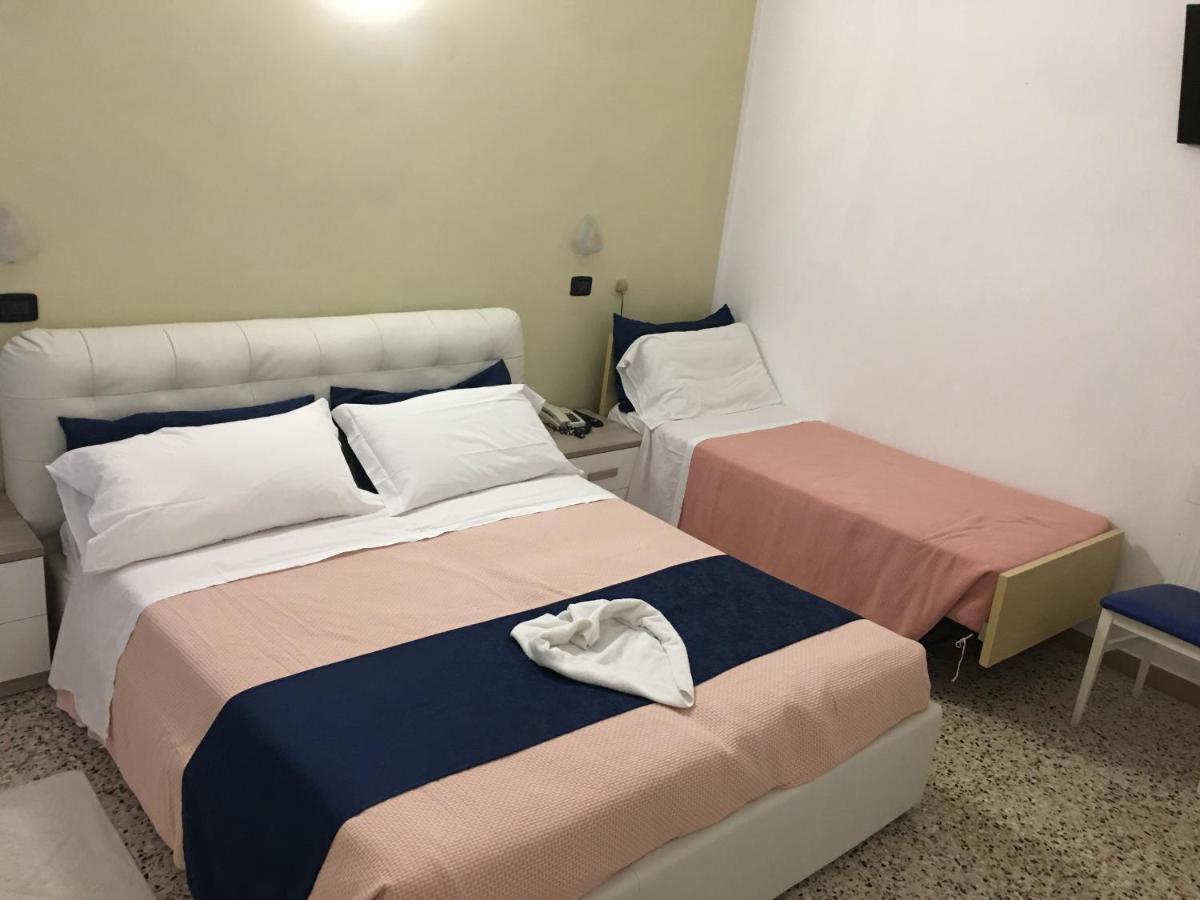 Dea Della Salute Hotel Bellaria-Igea Marina Esterno foto
